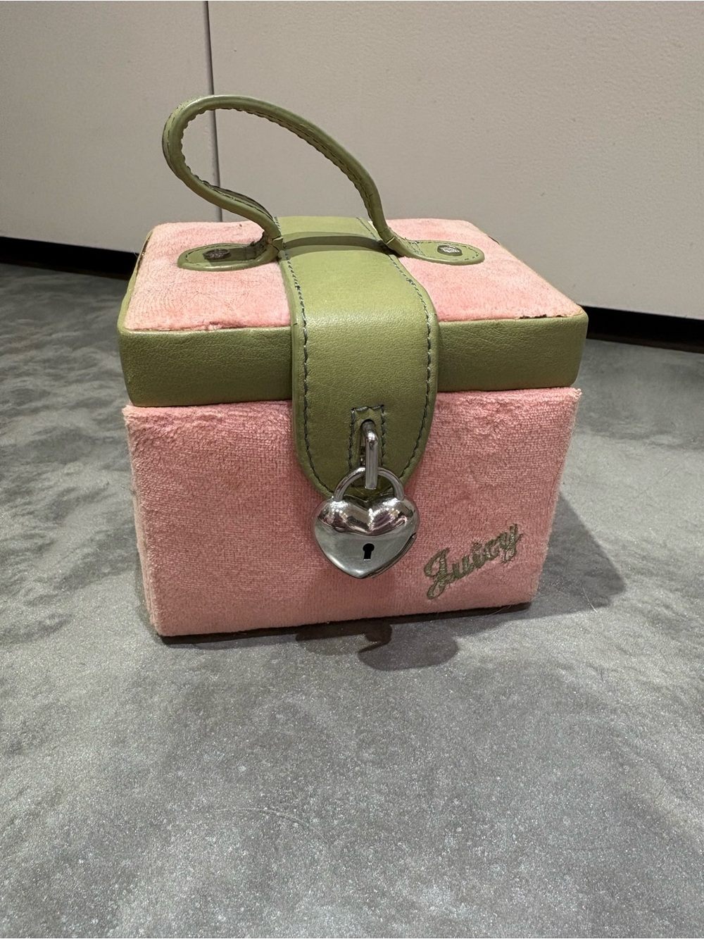 Rare Vintage Juicy Couture Pink Green Velour Jewelry Box Love G&P Y2K